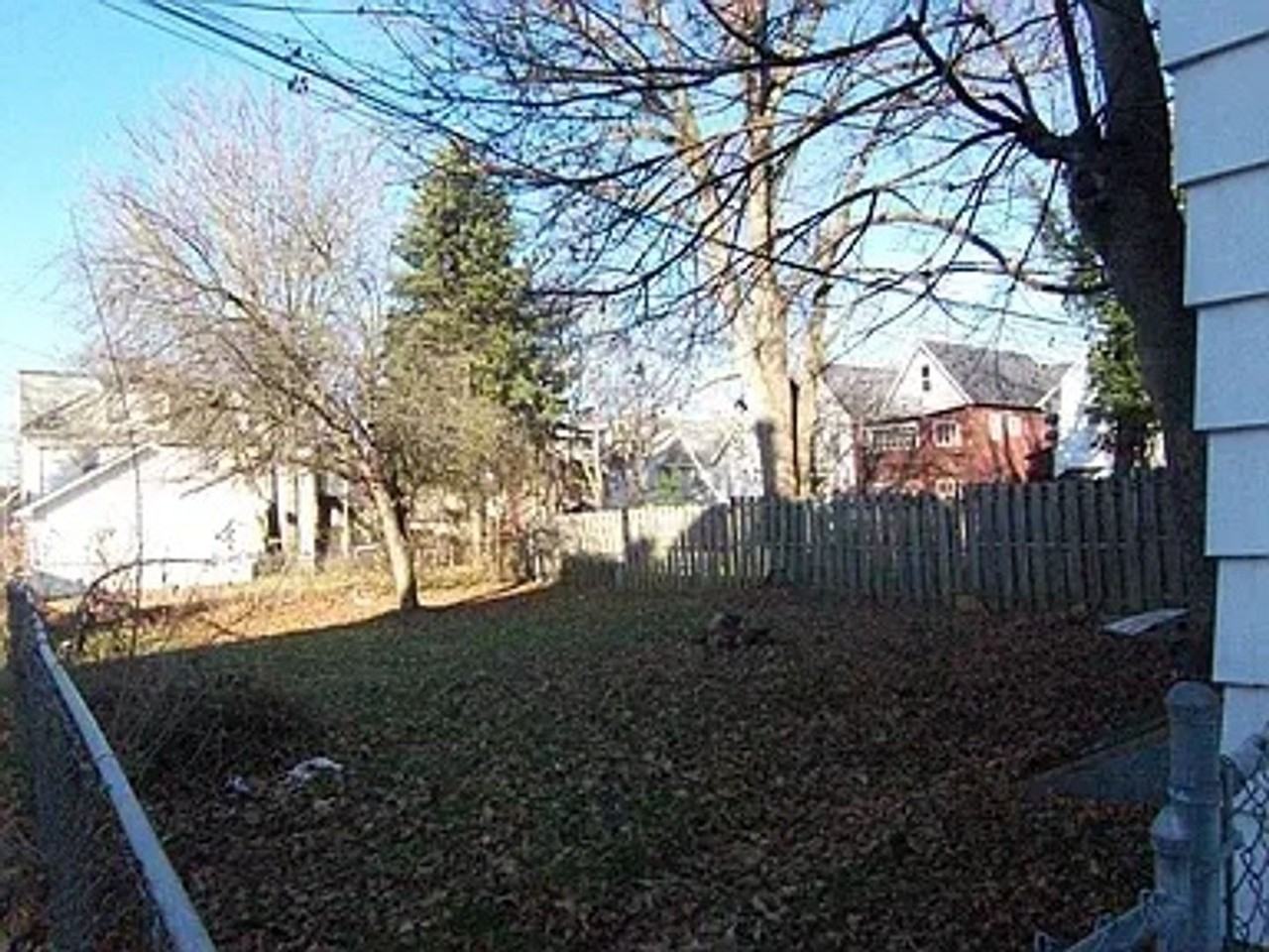 719 Elmira St - Photo 4 of 17