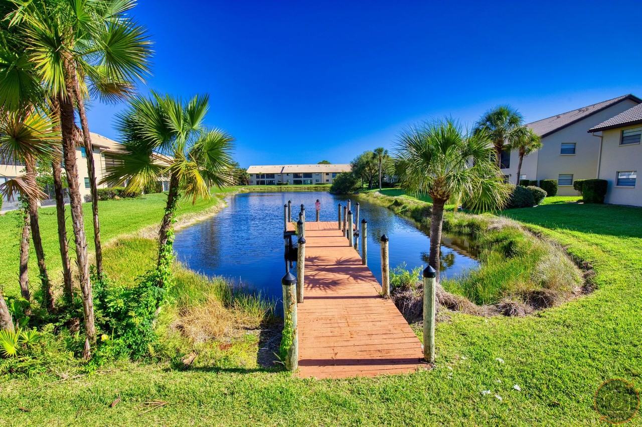 340 Three Lakes Ln #F - Photo 3 of 50