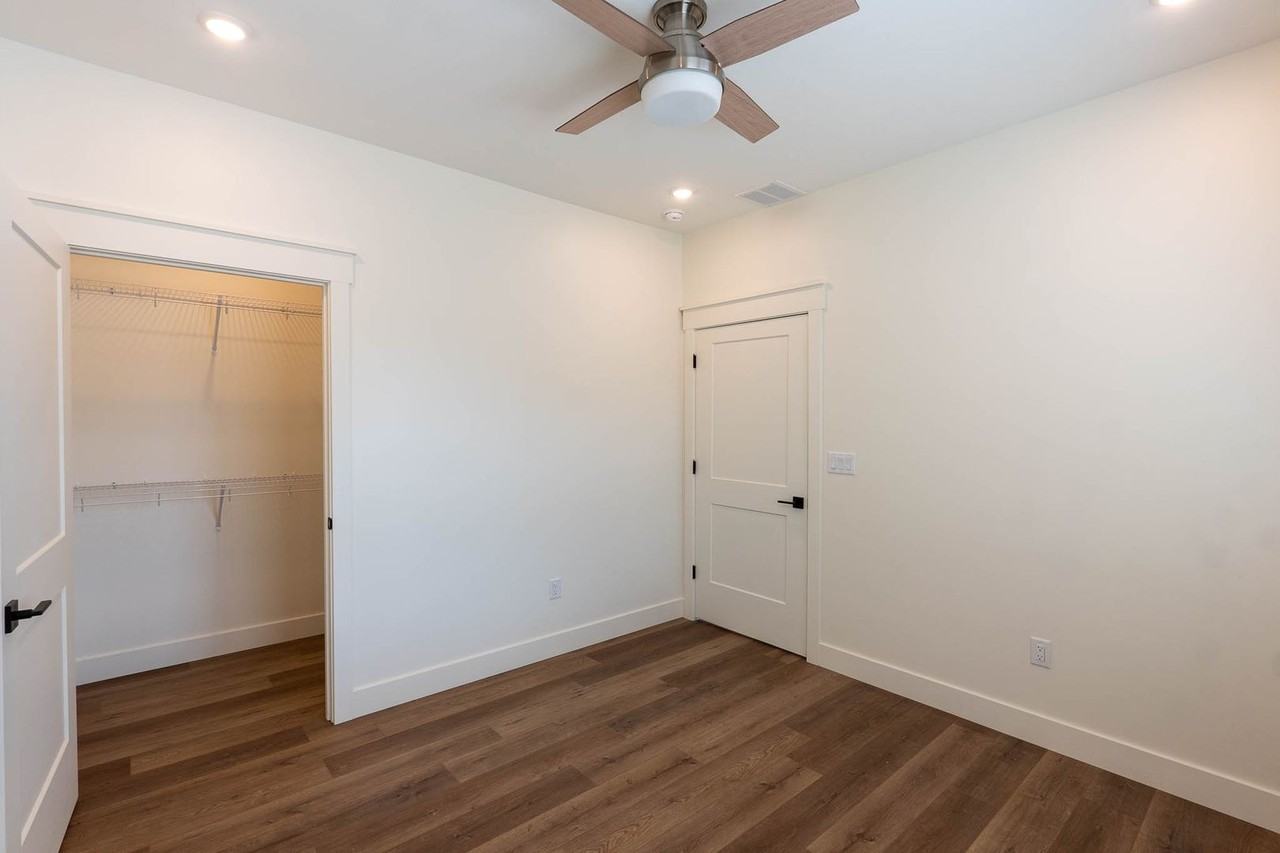 1907 Saint Mathews Ct #D - Photo 5 of 47