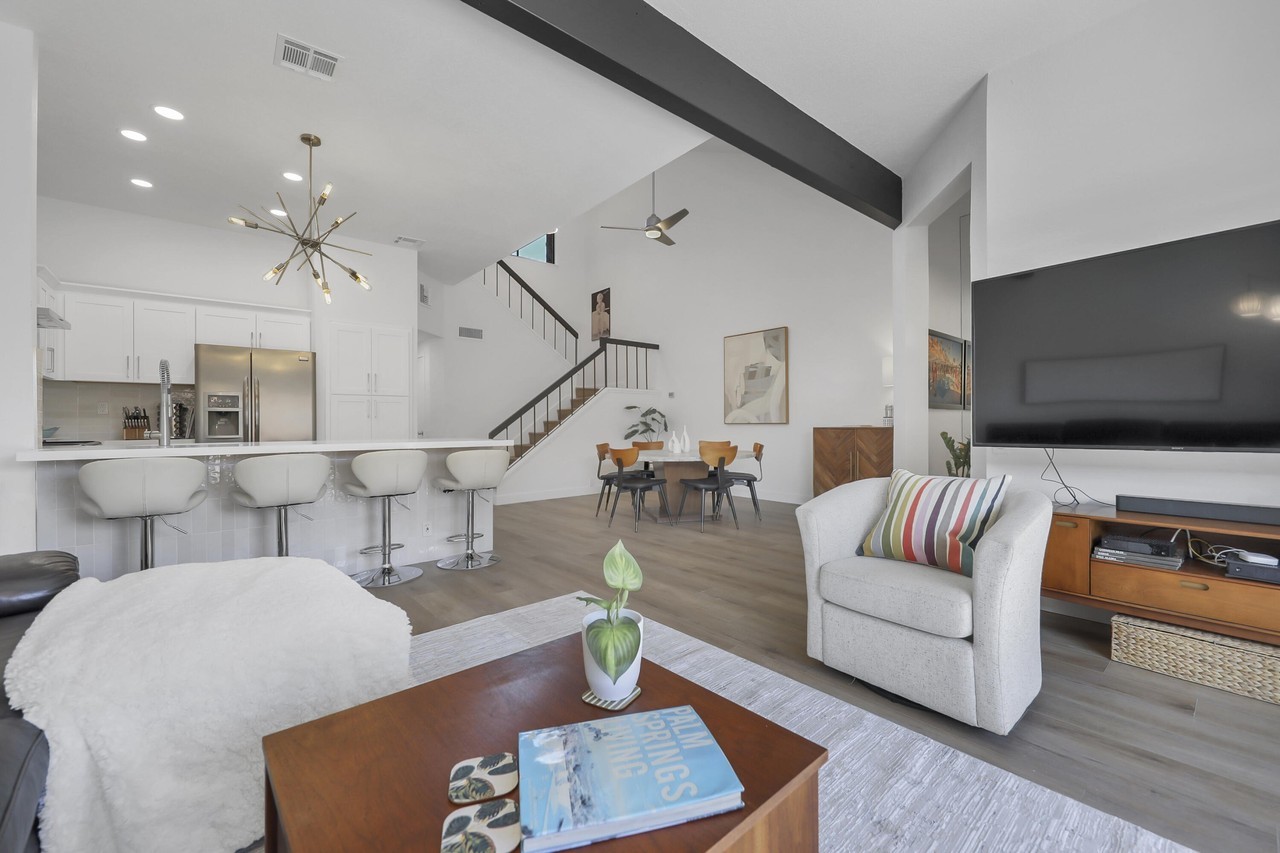 73503 Foxtail Ln - Photo 2 of 35