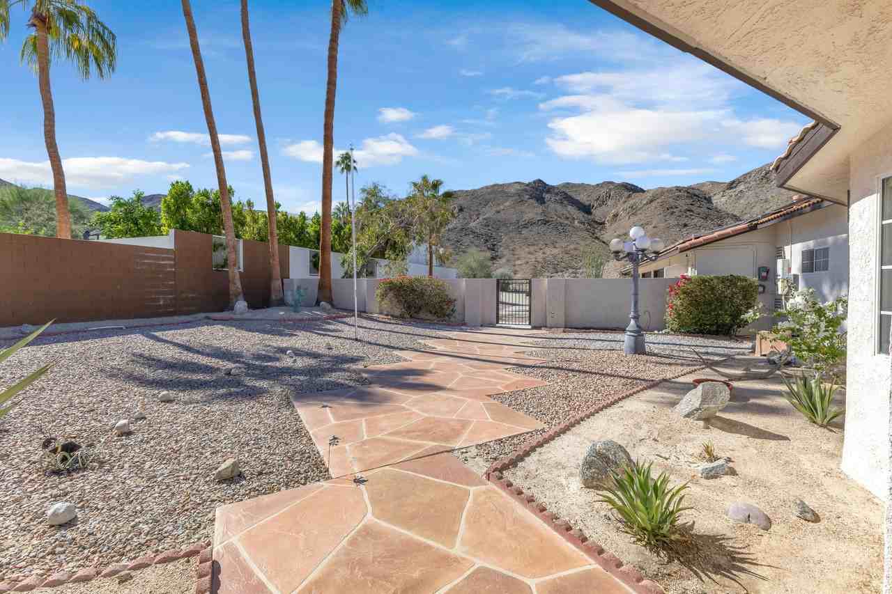 39124 Channel Dr - Photo 7 of 50