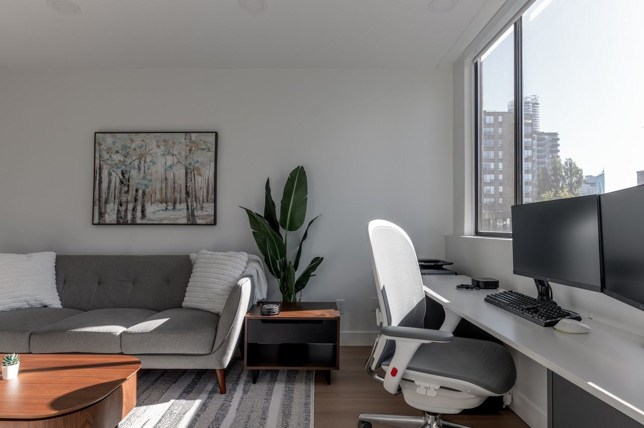 1270 Robson Street - Photo 2 of 10