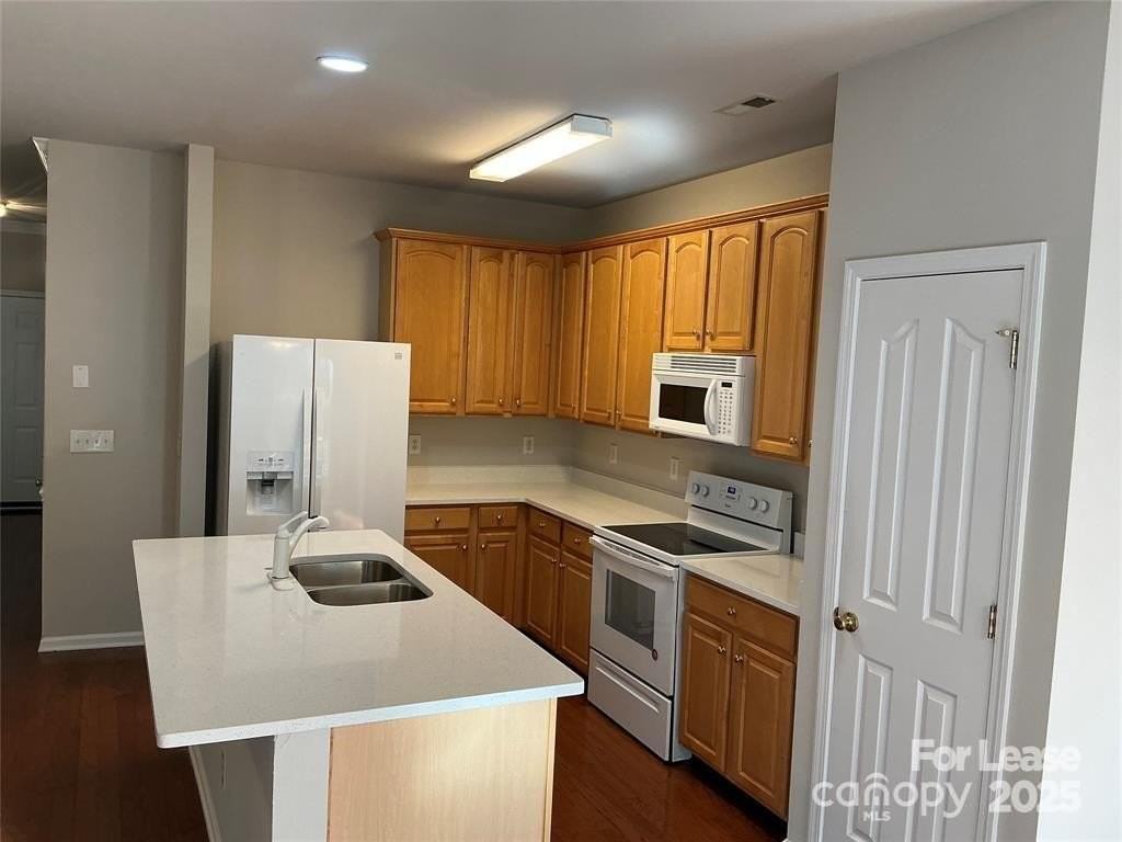 16952 Commons Creek Drive - Photo 4 of 17