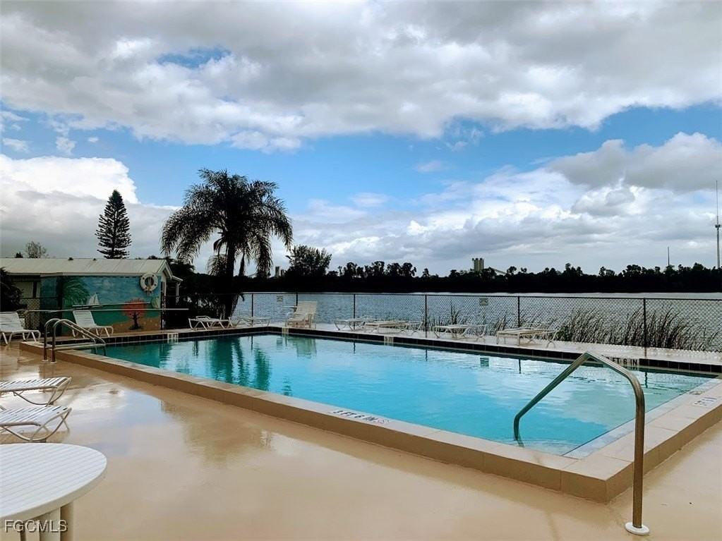 17161 Casselberry Ln - Photo 6 of 9