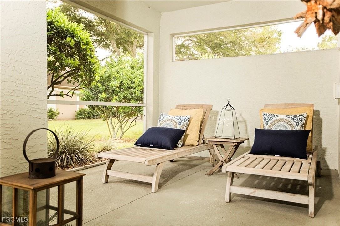 22631 Island Lakes Dr - Photo 3 of 40