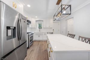 featured image of 125 Meisel Ave