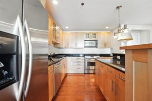 1025 Maxwell Ln #400 - Photo 1 of 1