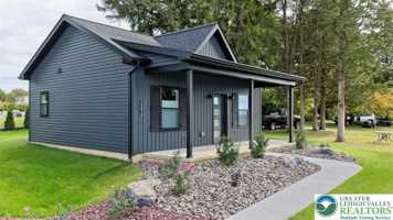 featured image of 1511 Lincoln Street #B