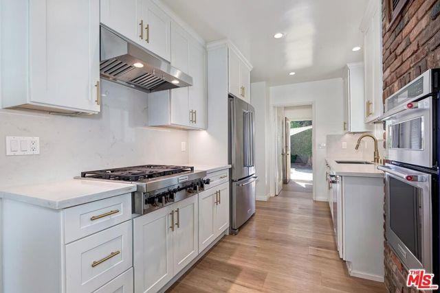 10828 Stever Street - Photo 2 of 6