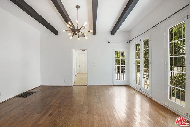 6140 W 6th St - Photo 3 of 8