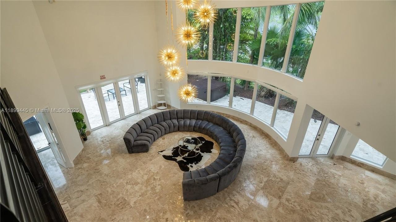 112 Nw 14th Way - Photo 4 of 42