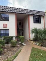 871 Ne 207th Ter #4-204 - Photo 1 of 1