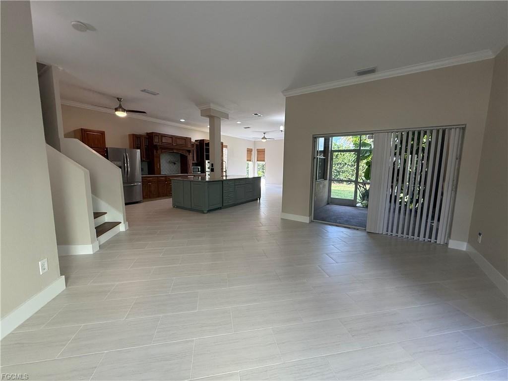 8689 Spring Mountain Way - Photo 7 of 8