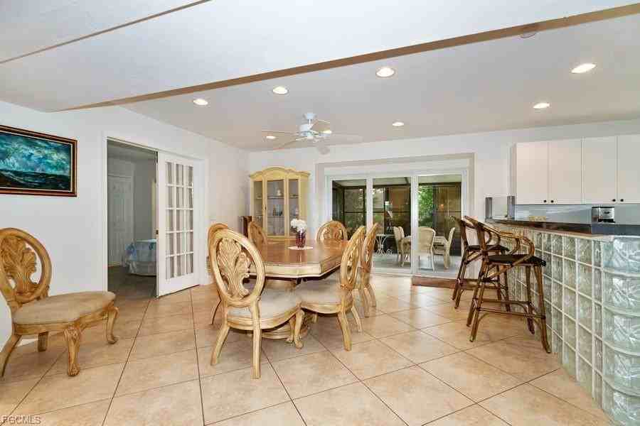 532 111th Avenue North - Photo 3 of 8