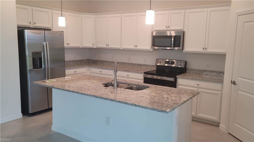 3389 Menores Way - Photo 5 of 8