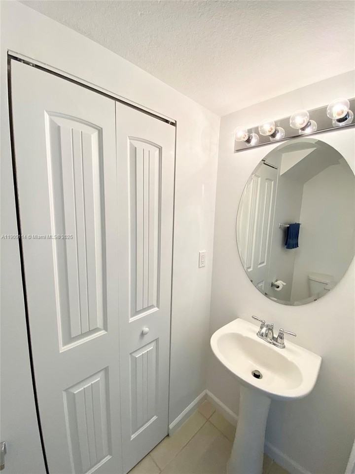 21479 Nw 14th Ct - Photo 6 of 20