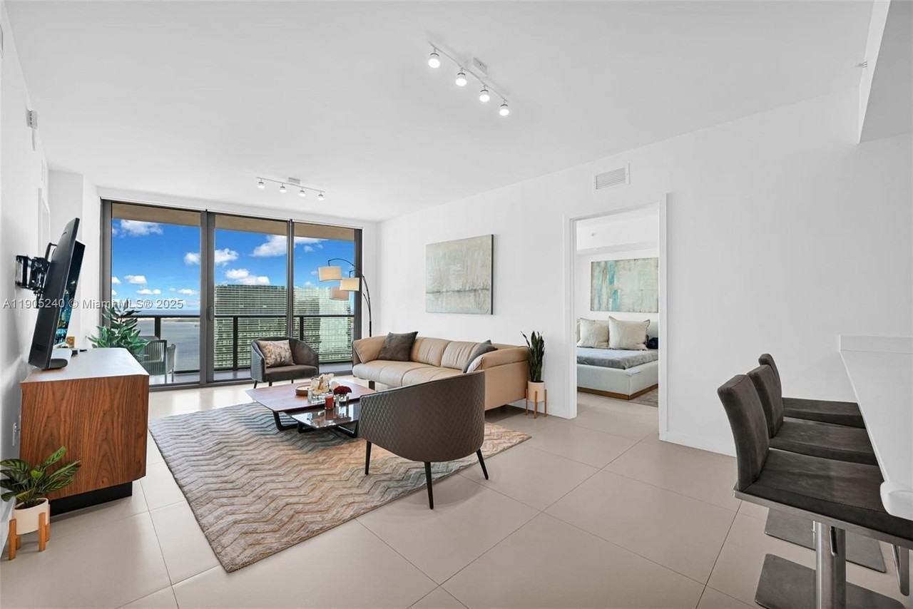 1300 S Miami Ave #4302 - Photo 3 of 50