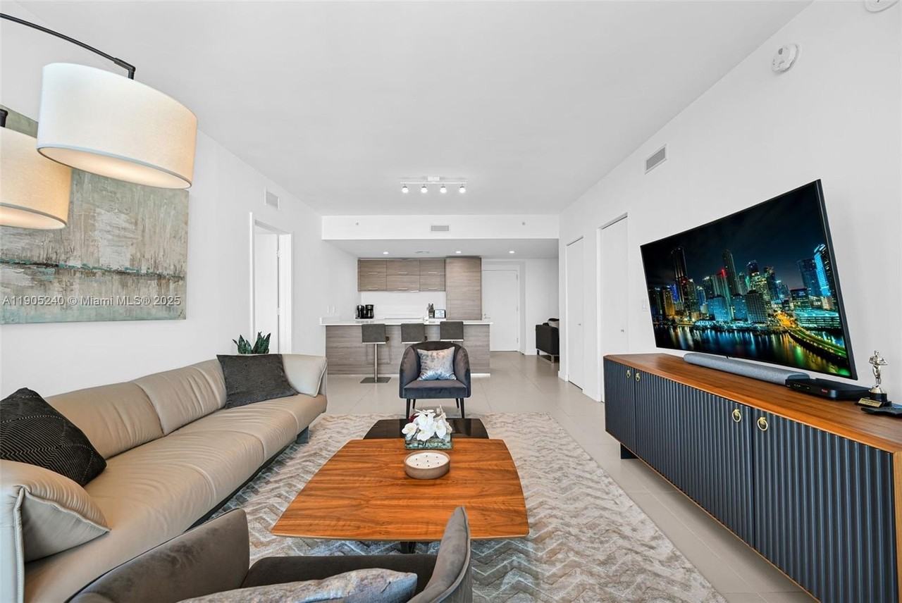 1300 S Miami Ave #4302 - Photo 7 of 50