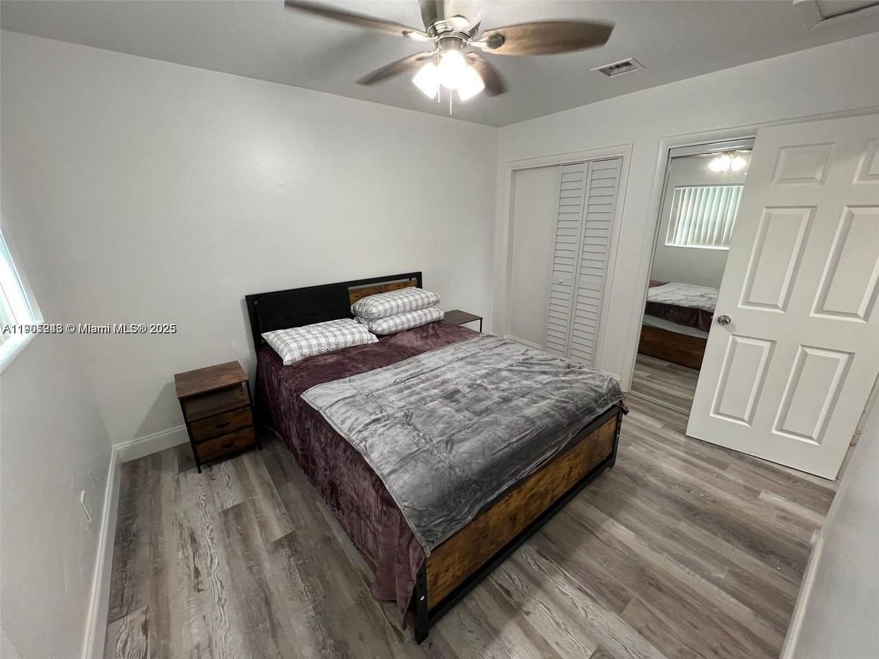 2744 Nw 13th St #B - Photo 2 of 12