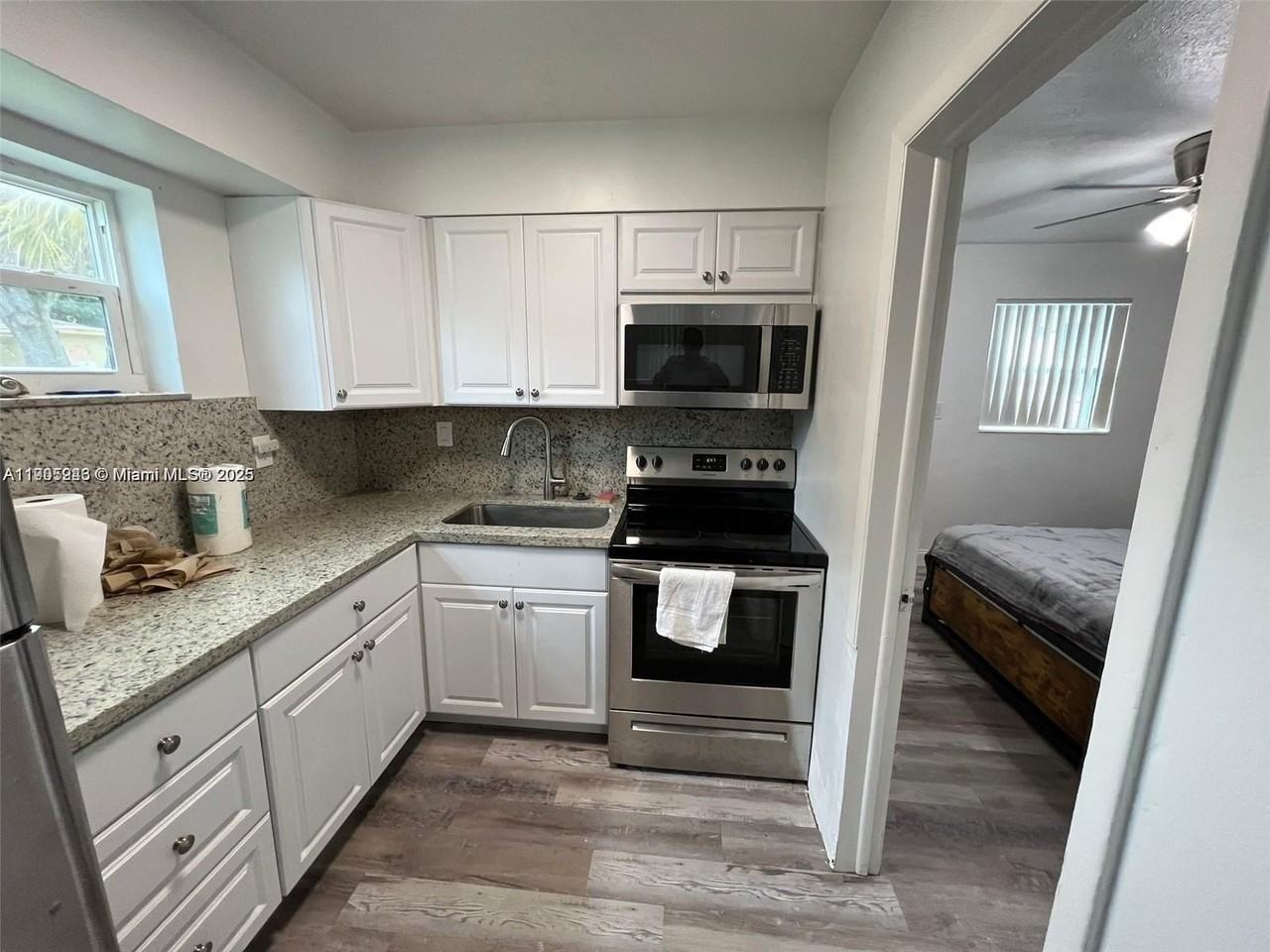 2744 Nw 13th St #B - Photo 5 of 12