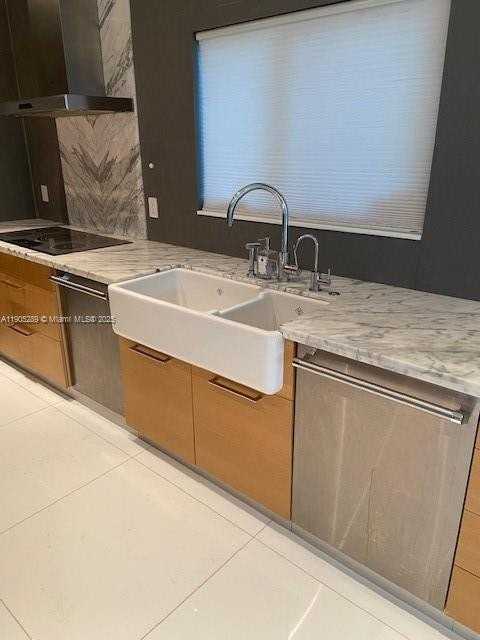 1000 N Shore Dr #0 - Photo 7 of 18