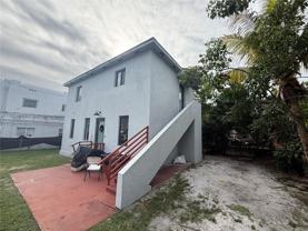 542 Nw 35th St - Photo 1 of 1