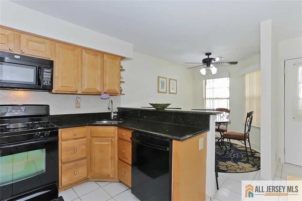 173 Salem Rd - Photo 4 of 16