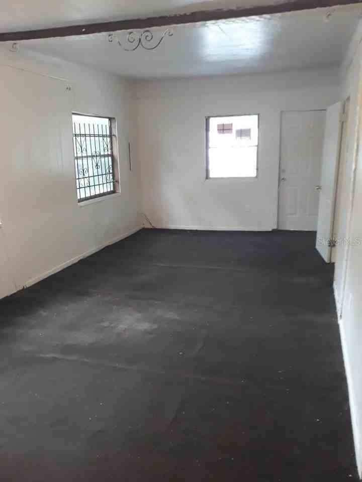 336 Fulton St - Photo 4 of 5