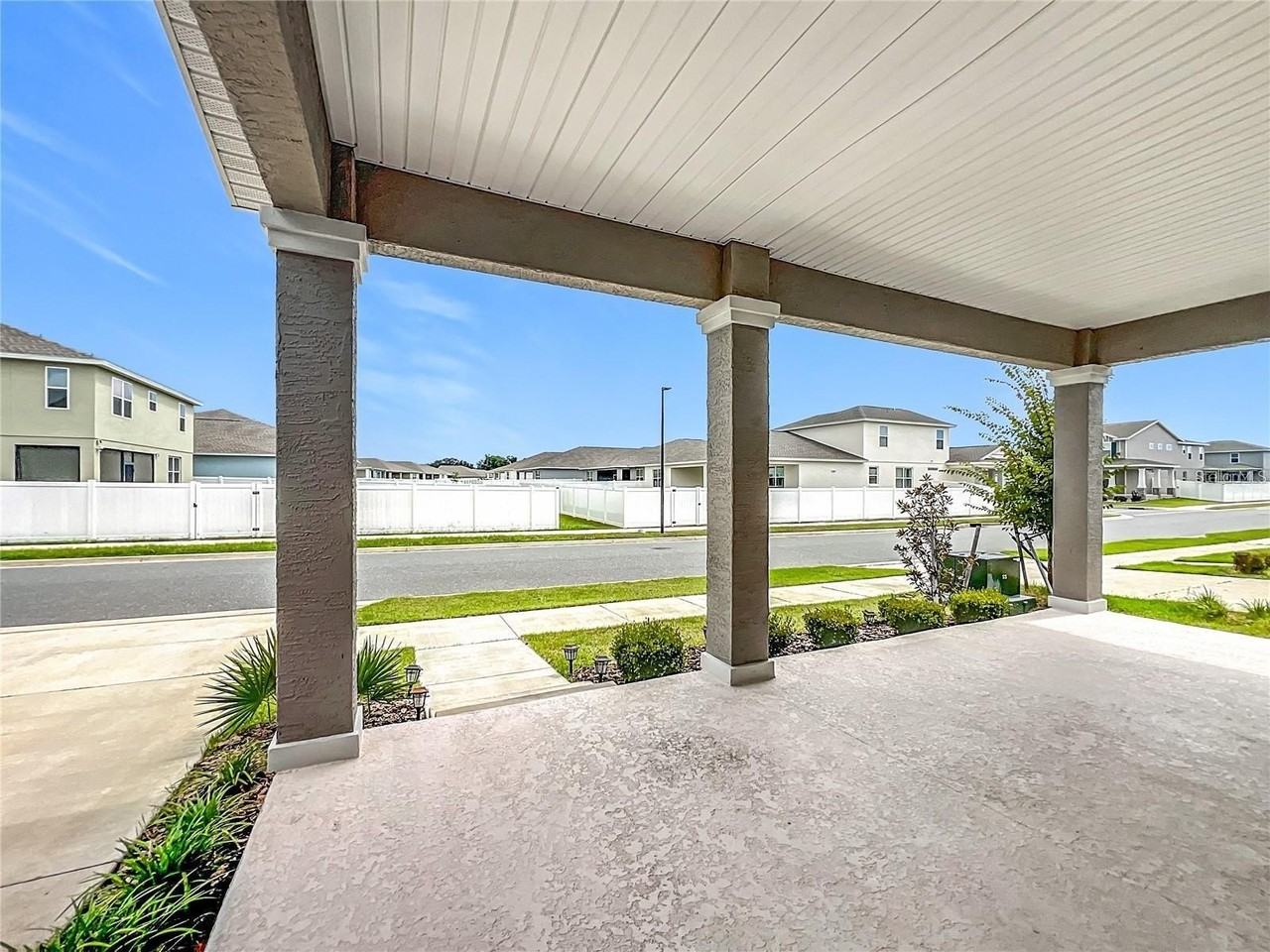 7483 Sw 64th Street Rd - Photo 5 of 50