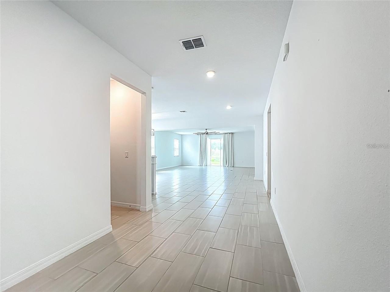 7483 Sw 64th Street Rd - Photo 7 of 50