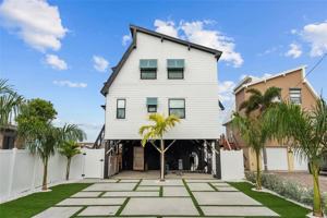 featured image of 12016 Lagoon Ln