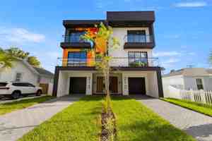 featured image of 212 W Euclid Ave #B