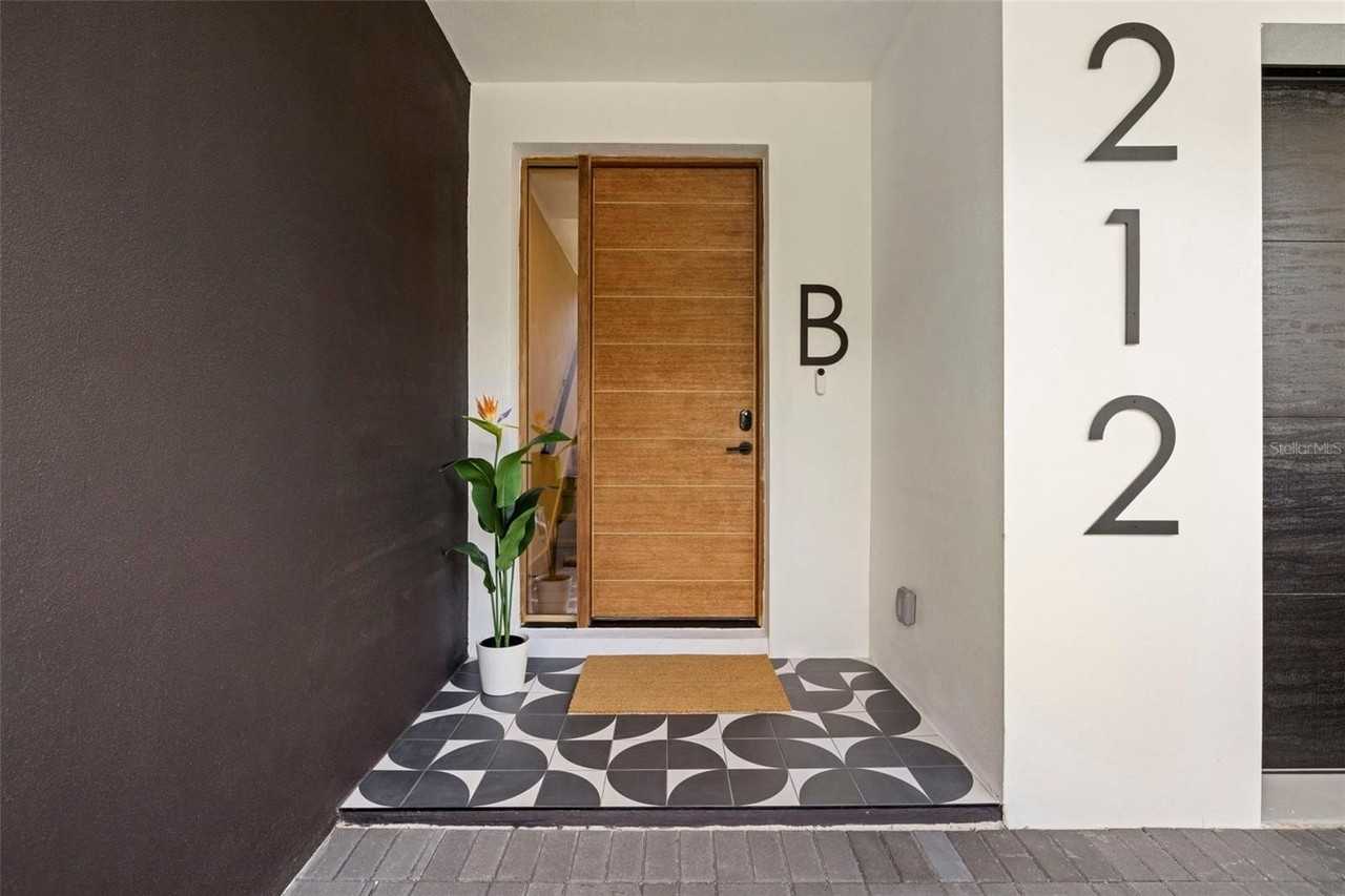 212 West Euclid Avenue #B - Photo 2 of 33