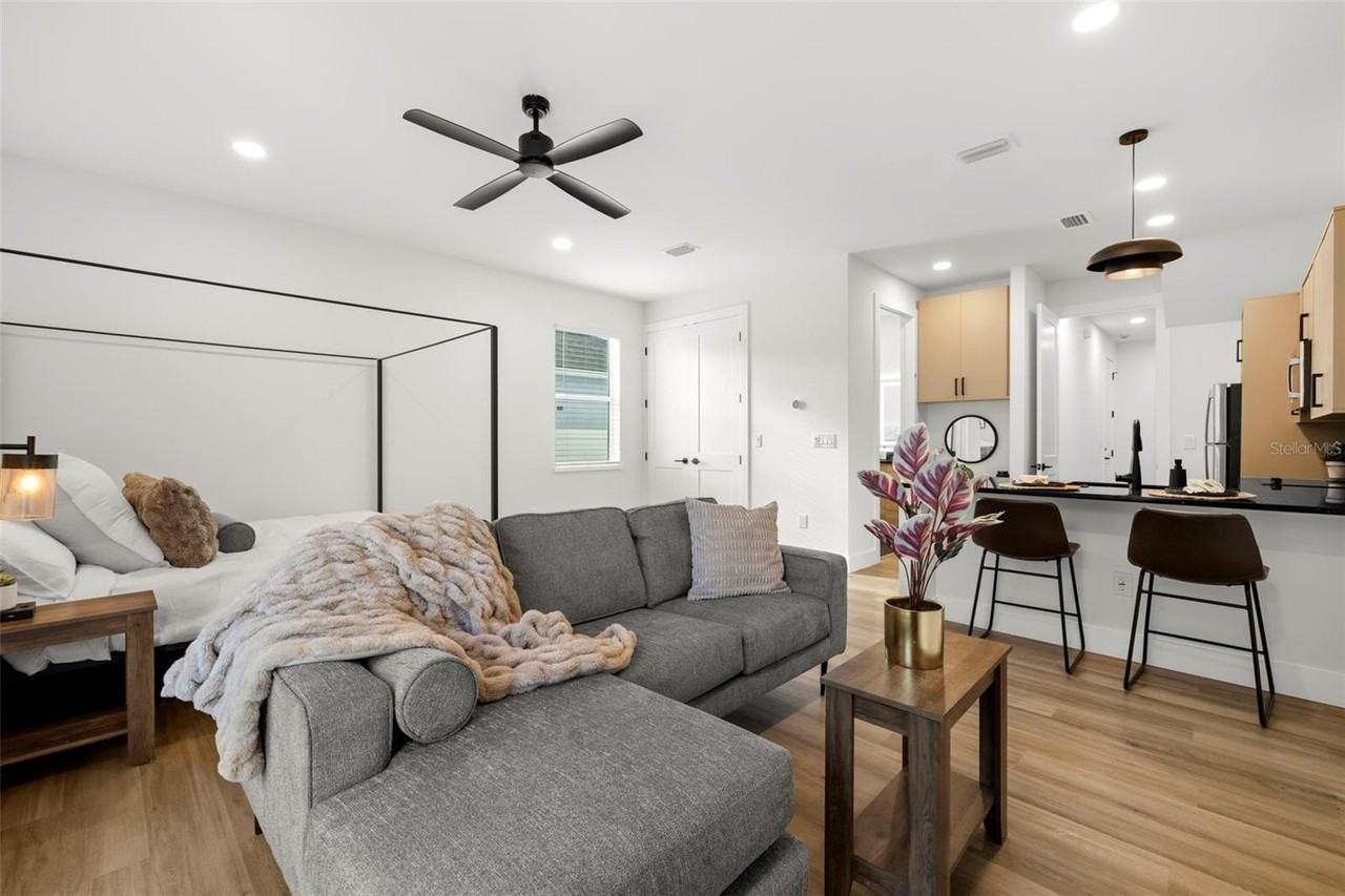 212 West Euclid Avenue #B - Photo 6 of 33