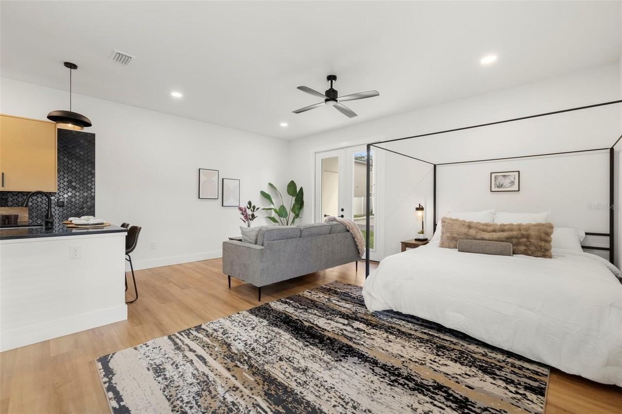 212 West Euclid Avenue #B - Photo 7 of 33