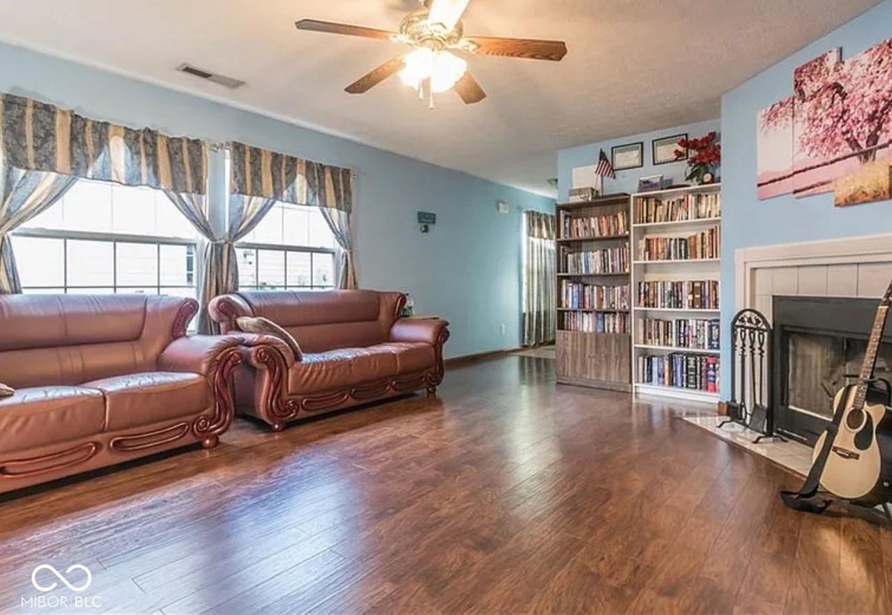 113 Gazebo Dr - Photo 4 of 20