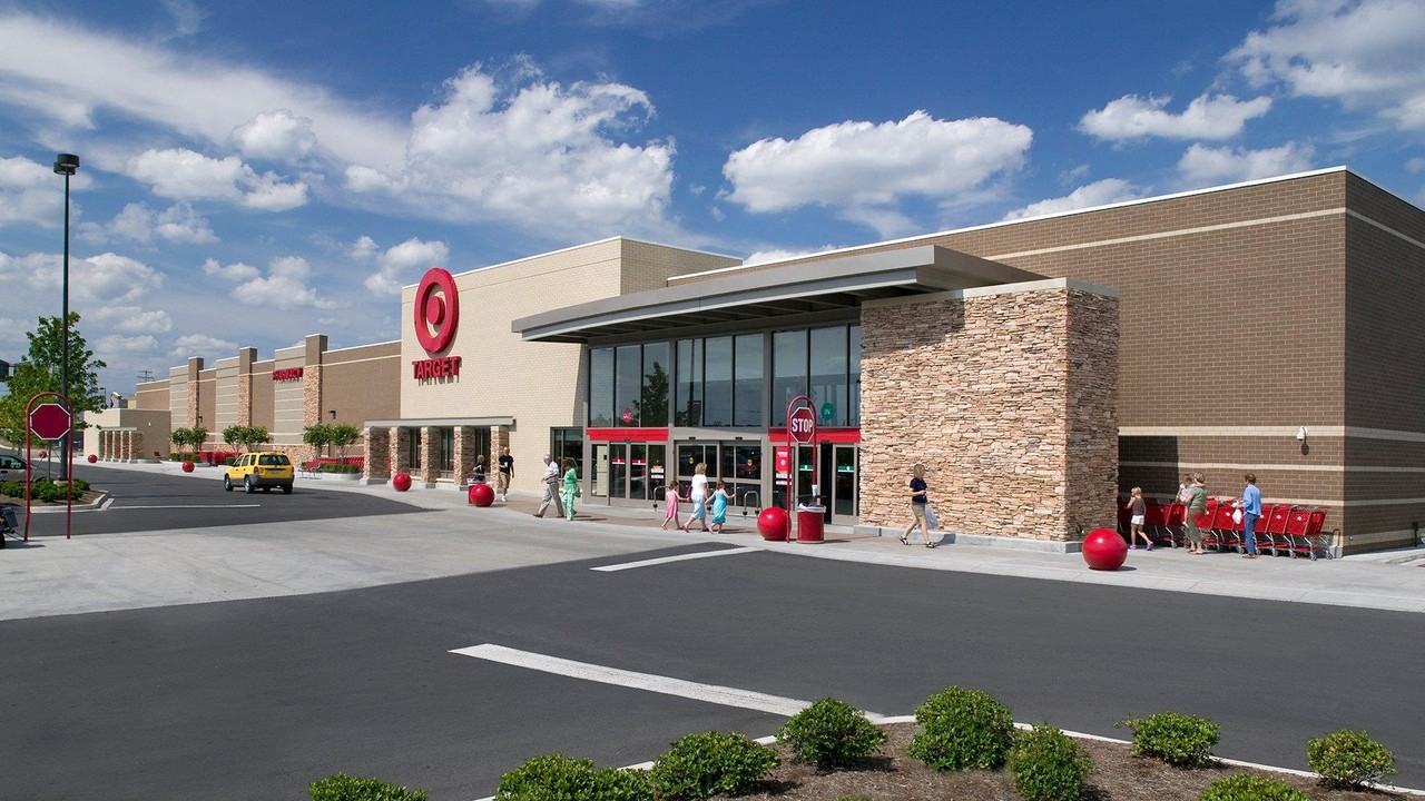 Derbyshire Drive - Photo 7 of 29