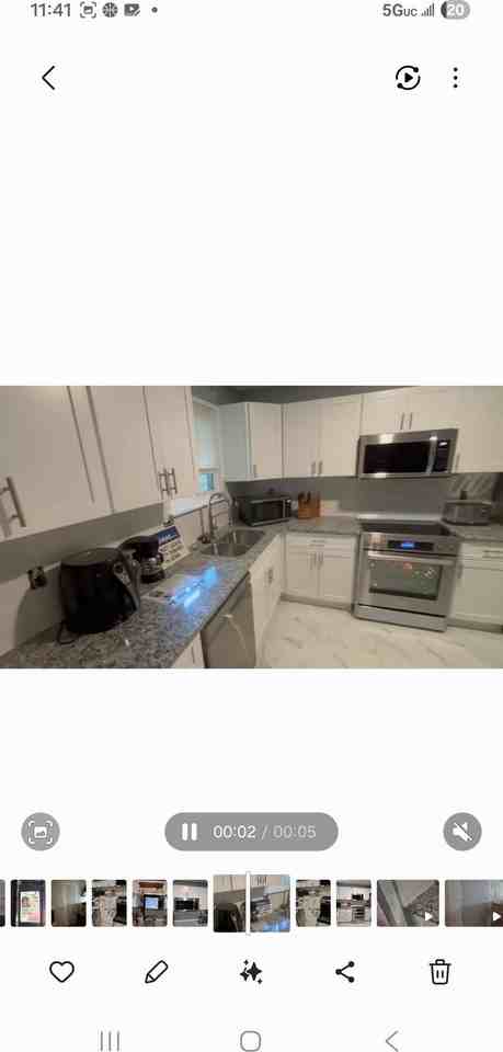 Hania Dr - Photo 2 of 12