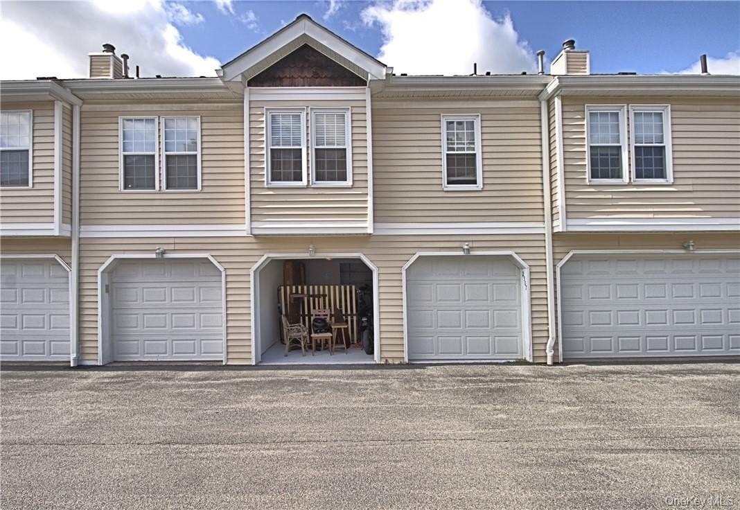 2507 Whispering Hls - Photo 2 of 36