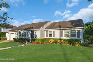 featured image of 1037 Woodgate Ave