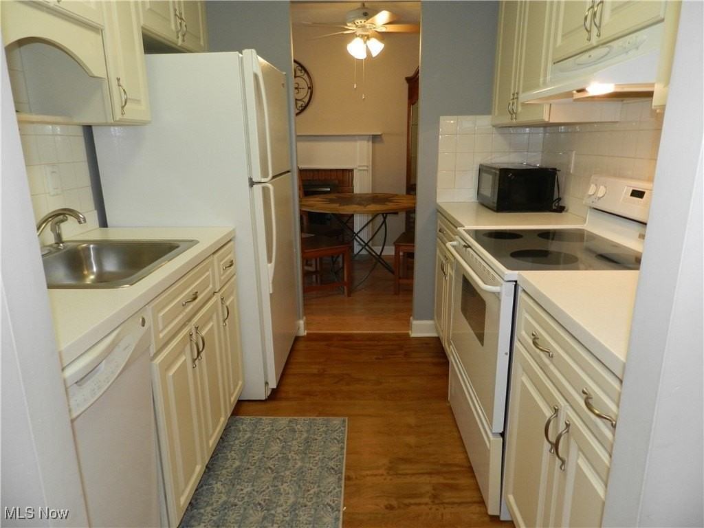 2885 Pease Dr Apt 106 #106 - Photo 3 of 16