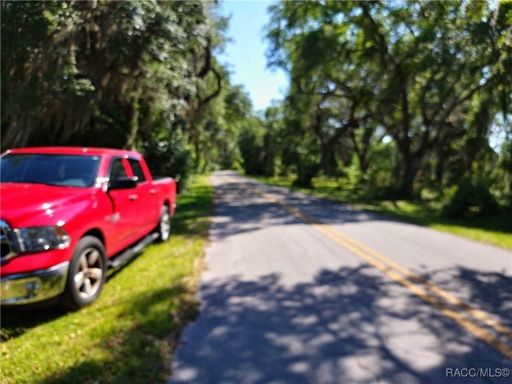 6315 N Shorewood Dr - Photo 3 of 21