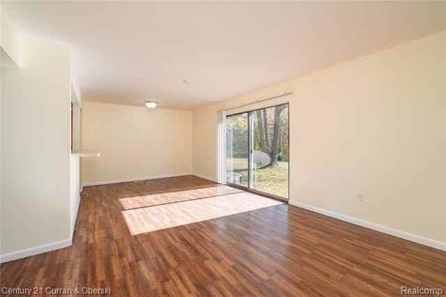 44543 Savery Dr - Photo 6 of 28