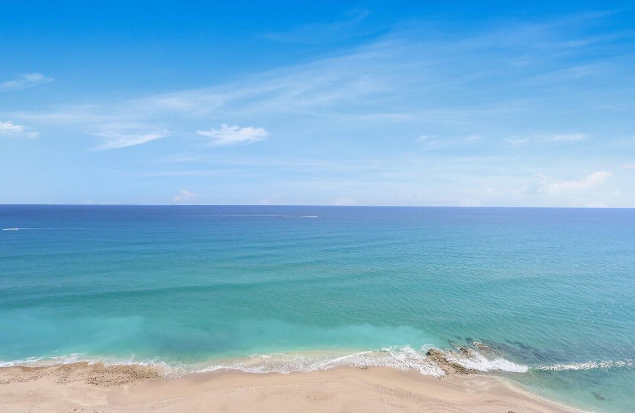 4000 N Ocean Dr #1702 - Photo 2 of 48