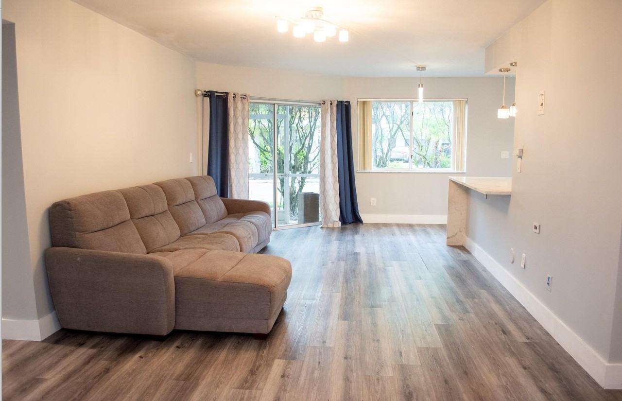 992 Nw 93rd Ave #18 - Photo 7 of 30