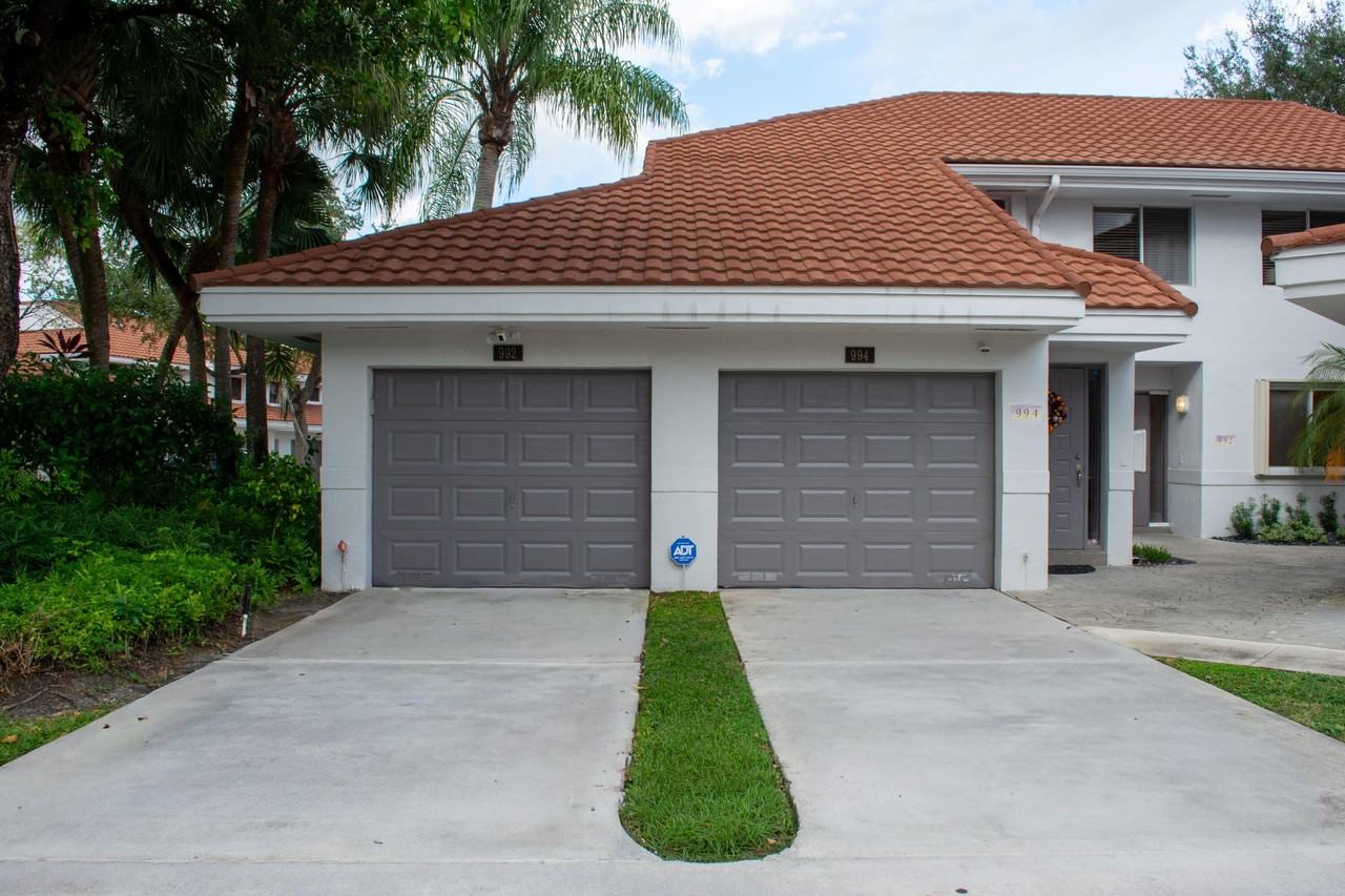 992 Northwest 93rd Avenue #18