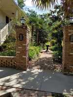 featured image of 1043 Martin St