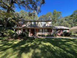 featured image of 3466 Hyde Park Way