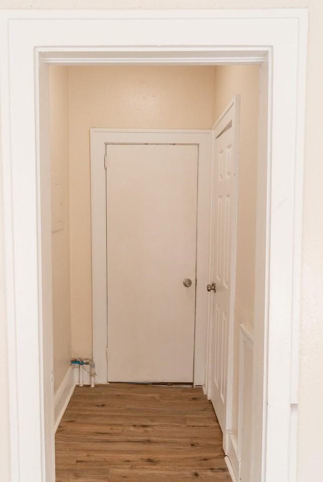 N Monroe St - Photo 3 of 13