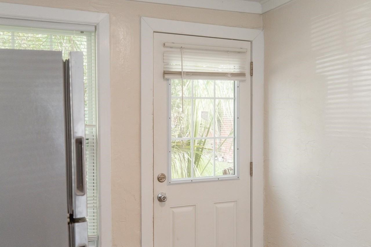 N Monroe St - Photo 7 of 13